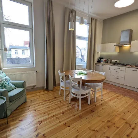 Bryza Przy Molo, Parku I Placu Zabaw شقة سوبوت