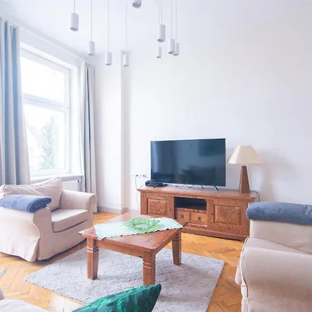 Apartament Bryza Przy Molo, Parku I Placu Zabaw Апартаменты