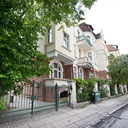 Bryza Przy Molo, Parku I Placu Zabaw *